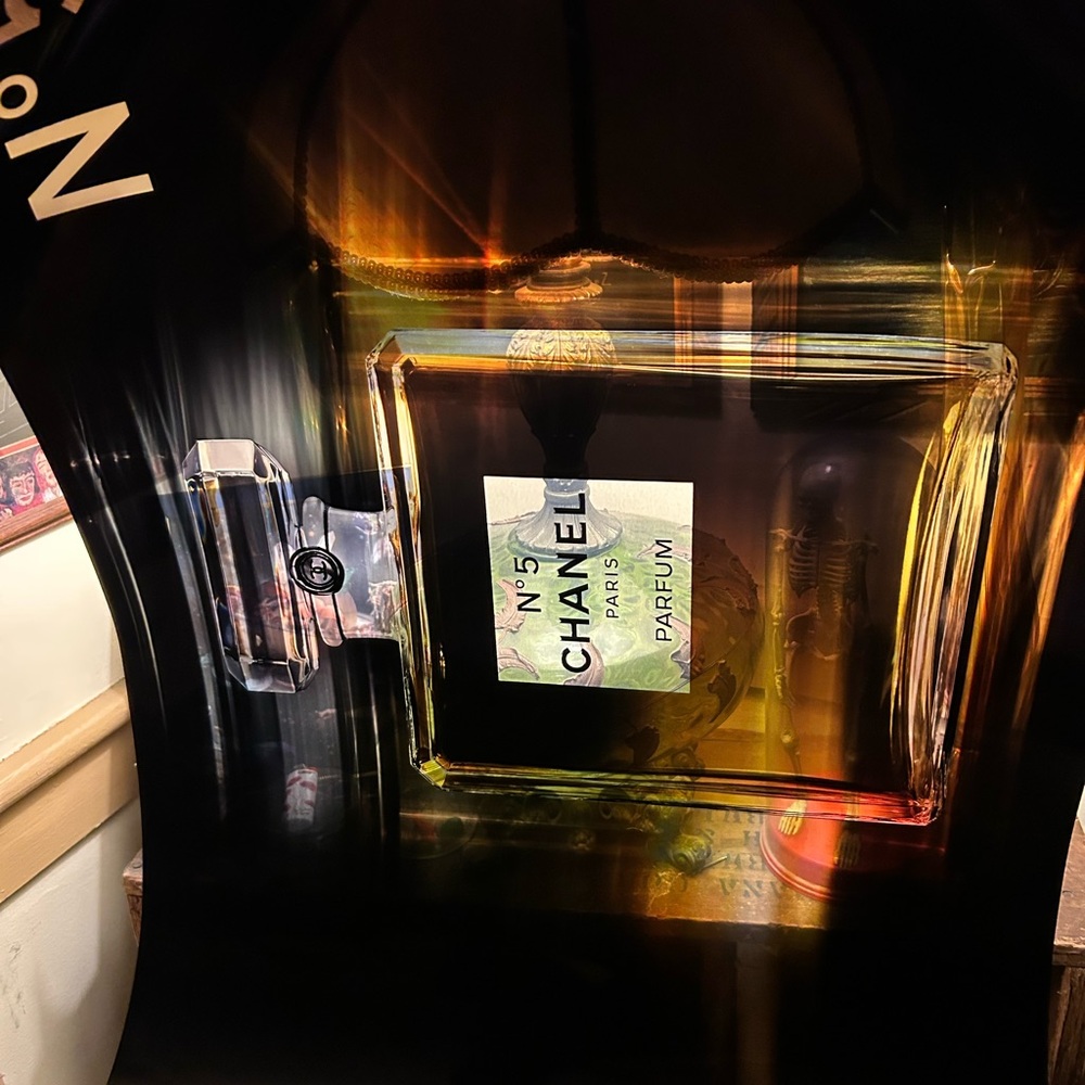 CHANEL No. 5 Parfum Black and Gold Display poster (film material)